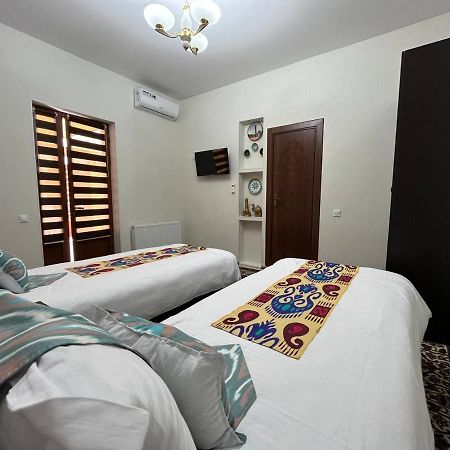 Old Safari Golden Location Guest House Bukhara Exterior foto